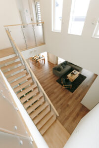 ストリップ階段