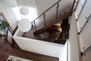 階段の踊り場に書斎